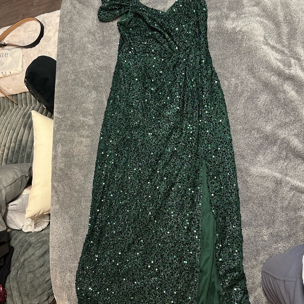 Glamorous One Shoulder Green Sequin Dress
